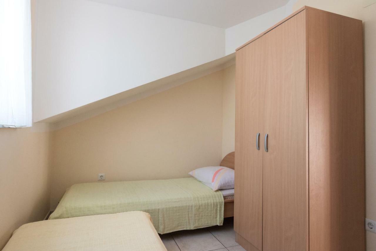 Apartman Nena Turanj Exterior foto